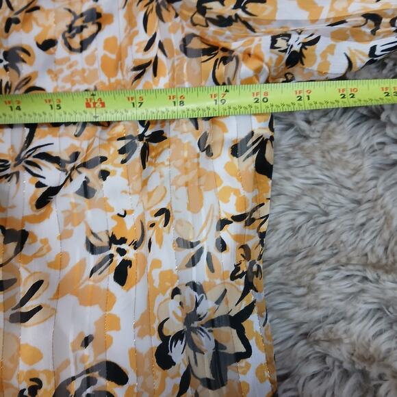 Adrienne Vittadini Floral Blouse L Yellow White Black V-Neck Sheer Long Sleeve - Picture 7 of 8